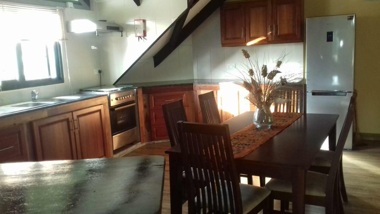 Shay Lyah Self Catering Leilighet Victoria Eksteriør bilde