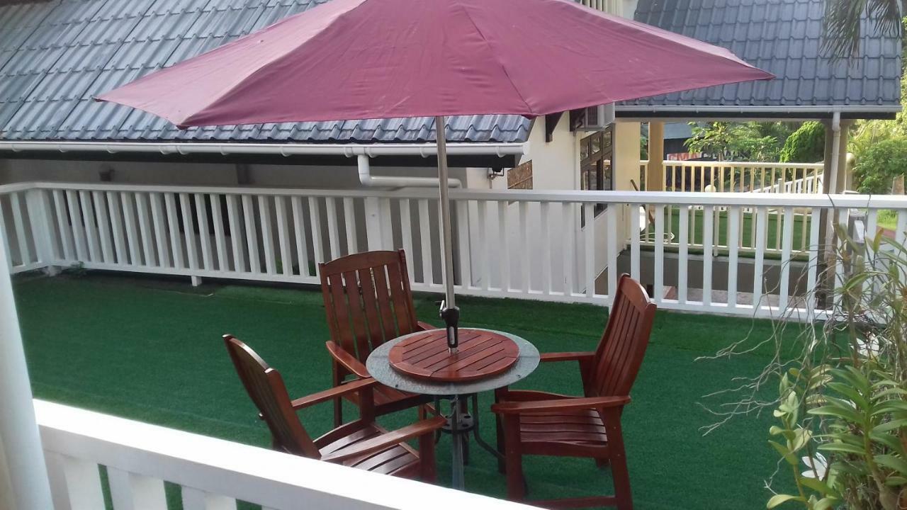 Shay Lyah Self Catering Leilighet Victoria Eksteriør bilde
